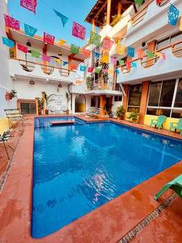 www.hotelcasadelapalma.com