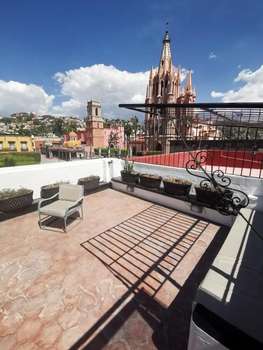 www.hoteldelportalsanmiguel.com