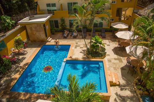 www.hotelchablis.com