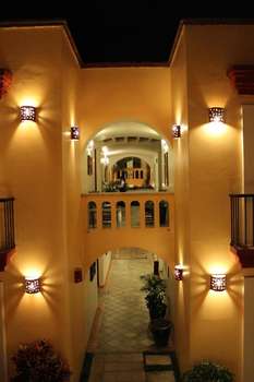 www.casaconzatti.com.mx