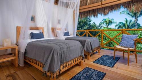 www.xinalaniretreat.com