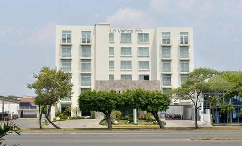www.hotellaventainn.com