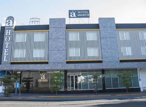 www.hotelabastos.mx