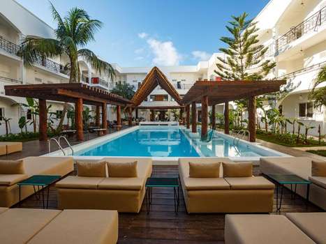 www.hmplayadelcarmen.com
