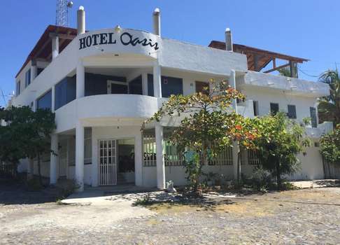 www.hoteloasiscuyutlan.com