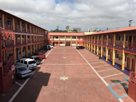 www.hoteldelsolinnrosarito.com
