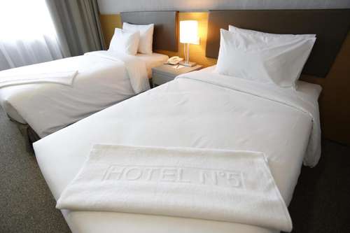 www.hotelno5.com