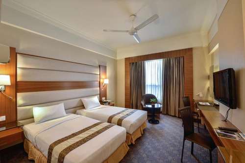 www.pearlviewhotel.my