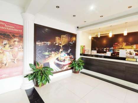 www.homestaykuching.com
