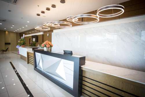 www.lintasplatinumhotel.com