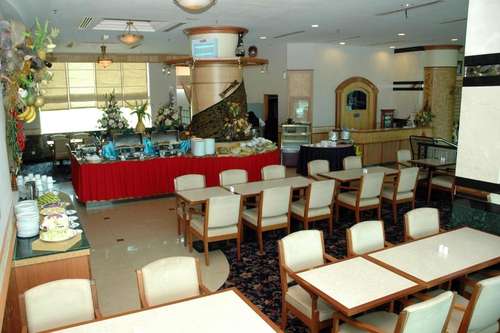 www.paramounthotelsibu.com