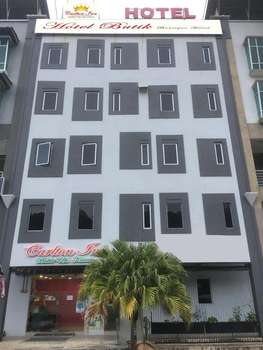 www.carltoninnkuantan.com