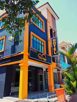 www.skyviewhoteldengkil.com