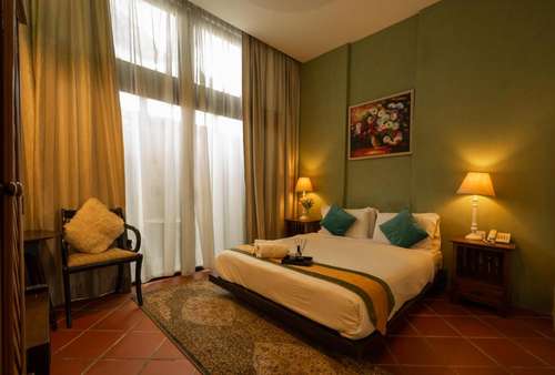 www.spiceshotel.com