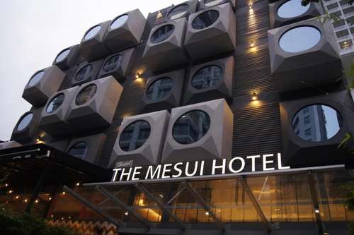 www.themesuihotel.com