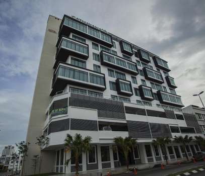 www.cathayanahotel.com.my