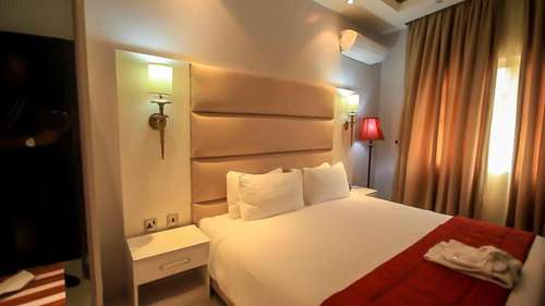 www.gleehotel.com.ng