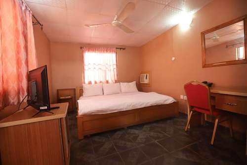 www.aubithotel.com.ng
