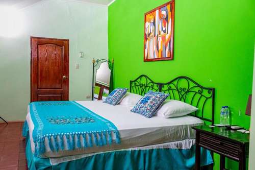 www.ruals-hotel.com