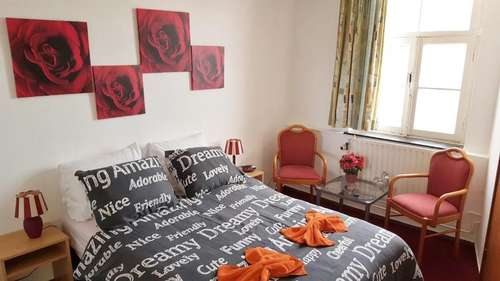 www.hoteldekroonepen.nl