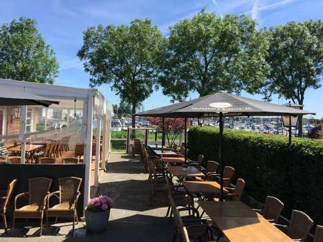 www.hotelflevo.nl