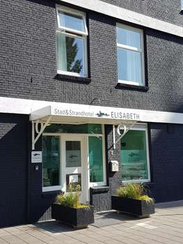www.stadenstrandhotel.nl