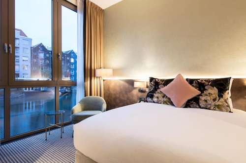www.monetgardenhotelamsterdam.com