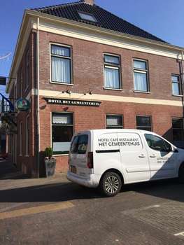 www.hoteluithuizen.nl