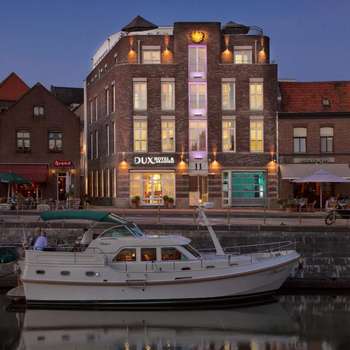 www.hoteldux.nl