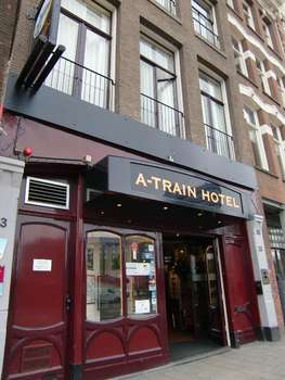www.atrainhotel.com
