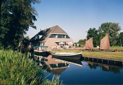 www.harmonie-giethoorn.nl