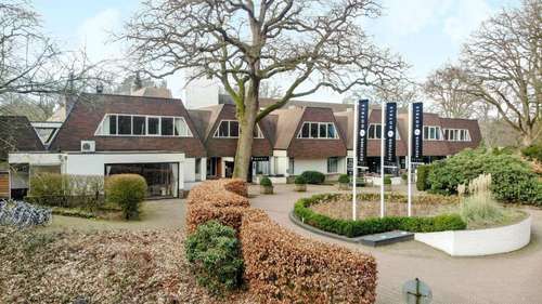 www.hotelwolfheze.nl