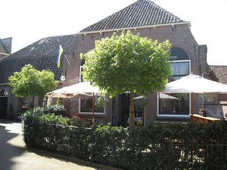 www.aubergeaanhethof.nl