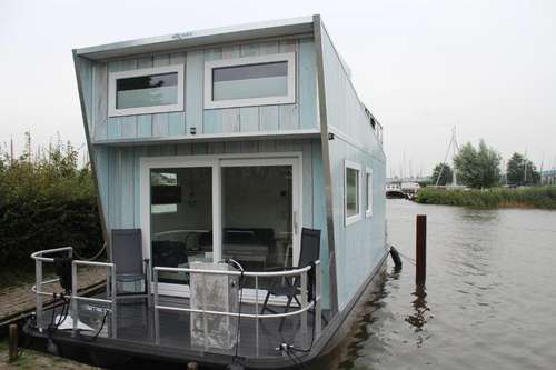 www.tinyhouseboatsheeg.nl