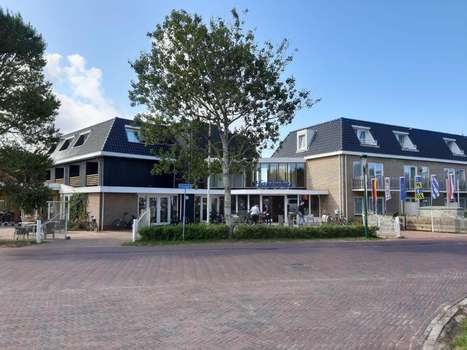 www.hotelnes-ameland.nl