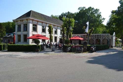 www.hotelhetrechthuis.nl
