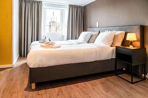 www.hoteldehuifkar.nl