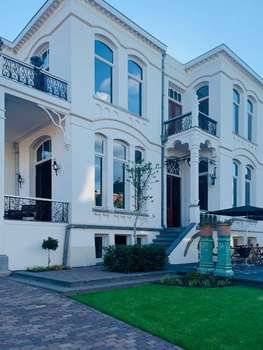 www.stellasuites.nl
