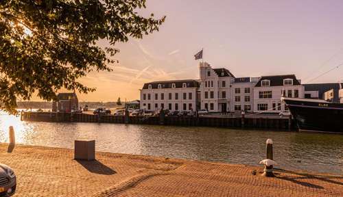 www.hotelmaassluis.nl