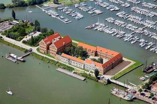 www.hotel-oostereiland.nl