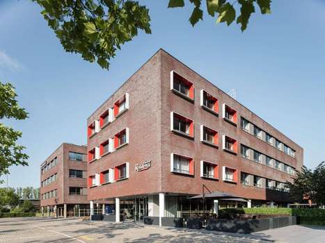 www.schipholresidences.com