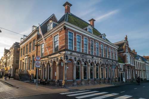 www.hotelcorpsdegarde.nl