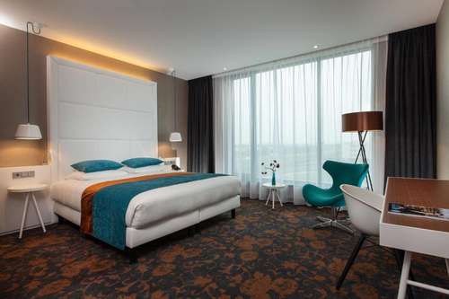 www.hotelveenendaal.com