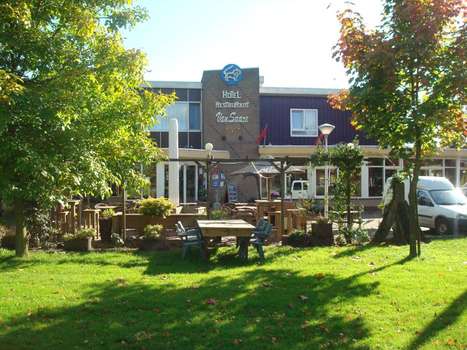 www.hotelvansaaze.nl