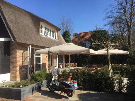 www.herberghetlandhuis.nl