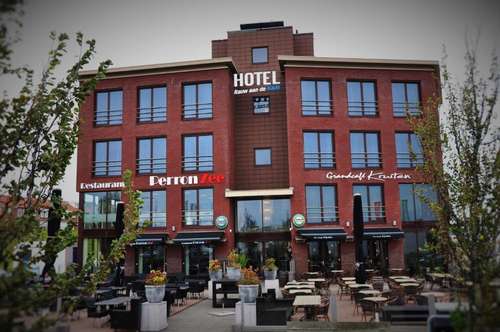 www.hotelrauwaandekade.nl