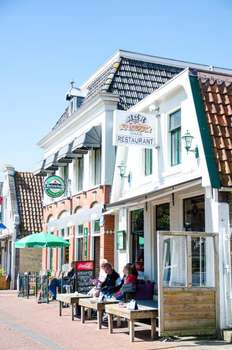 www.hotelteernstra.nl