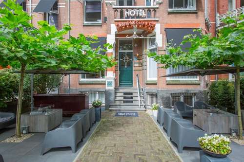 www.hoteloranjestaete.nl