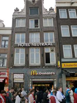 www.hotelneutraal.nl