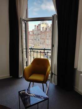 www.hotelheye130.com